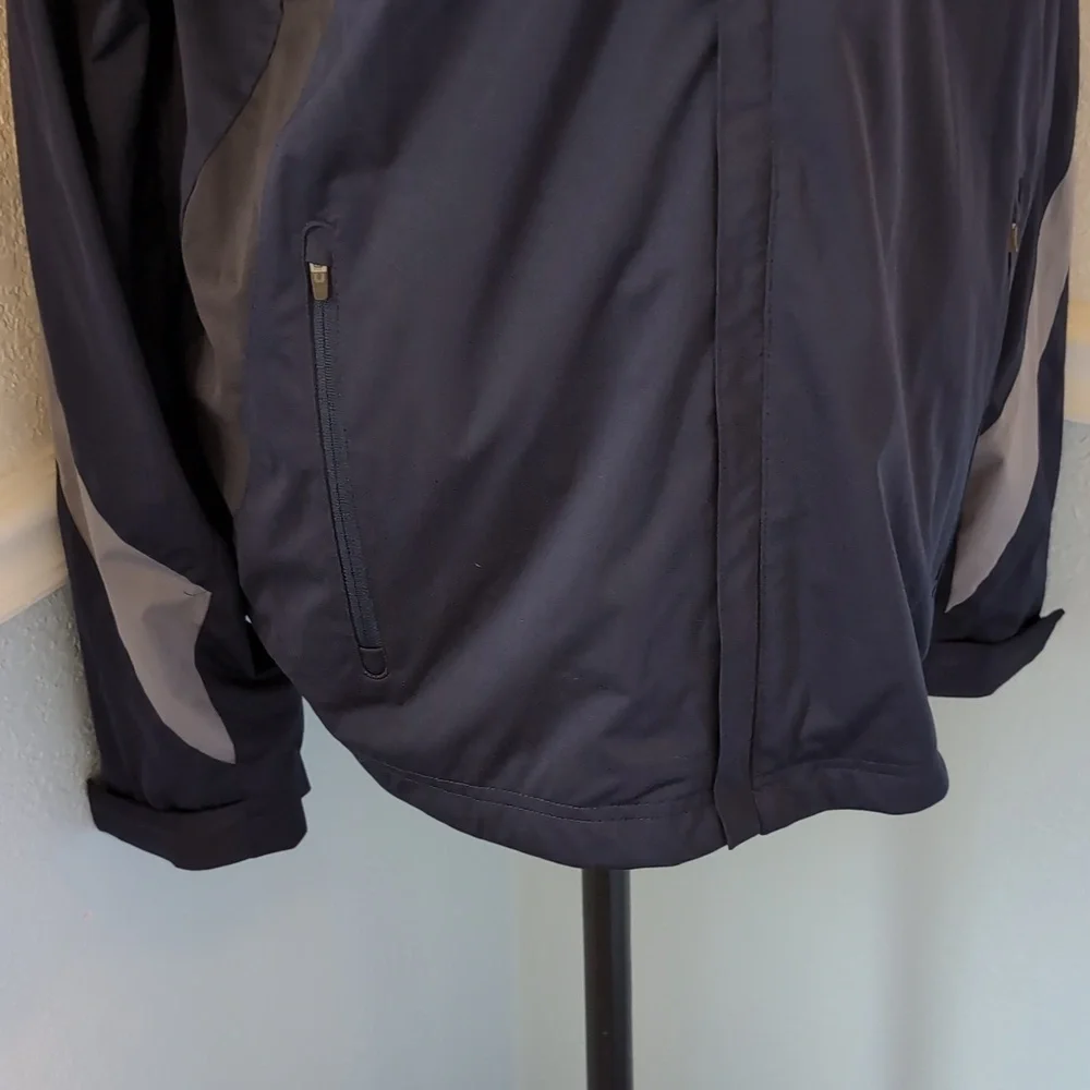 Men's Navy and Gray Atlanta Braves Jacket - Picture 4 of 5